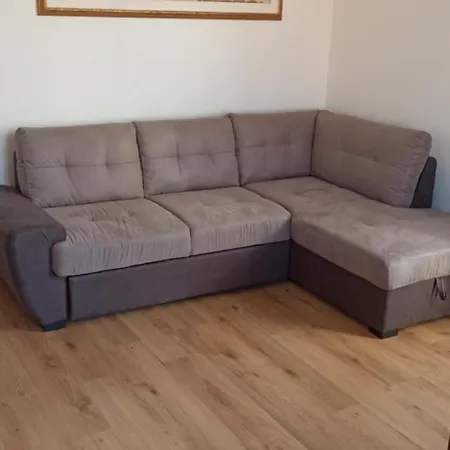 Center Apartment *