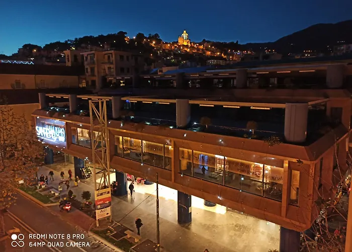 Διαμέρισμα Center *